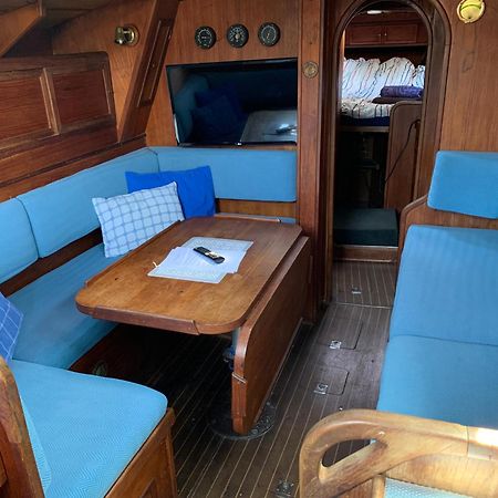 Unique Wooden Sail Yacht + 2 Bikes Included! Hotell Sant Adria de Besos Eksteriør bilde