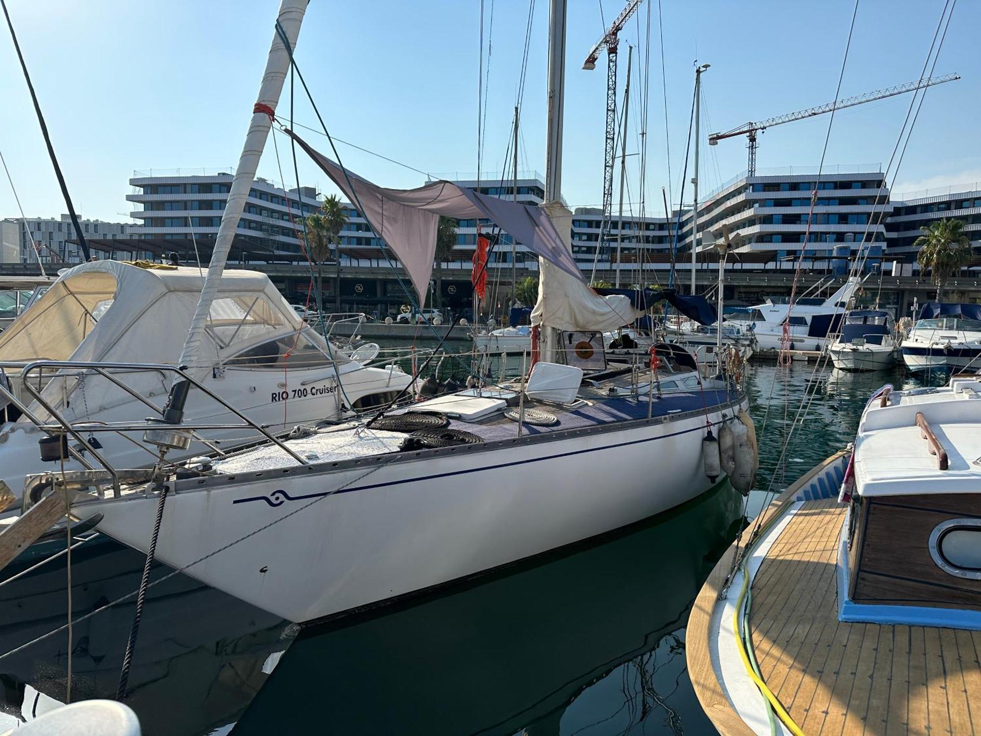 Unique Wooden Sail Yacht + 2 Bikes Included! Hotell Sant Adria de Besos Eksteriør bilde